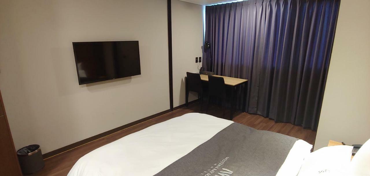 Western Bay Marina Hotel Pyeongtaek Esterno foto