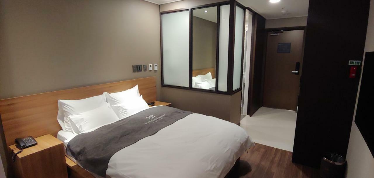 Western Bay Marina Hotel Pyeongtaek Esterno foto