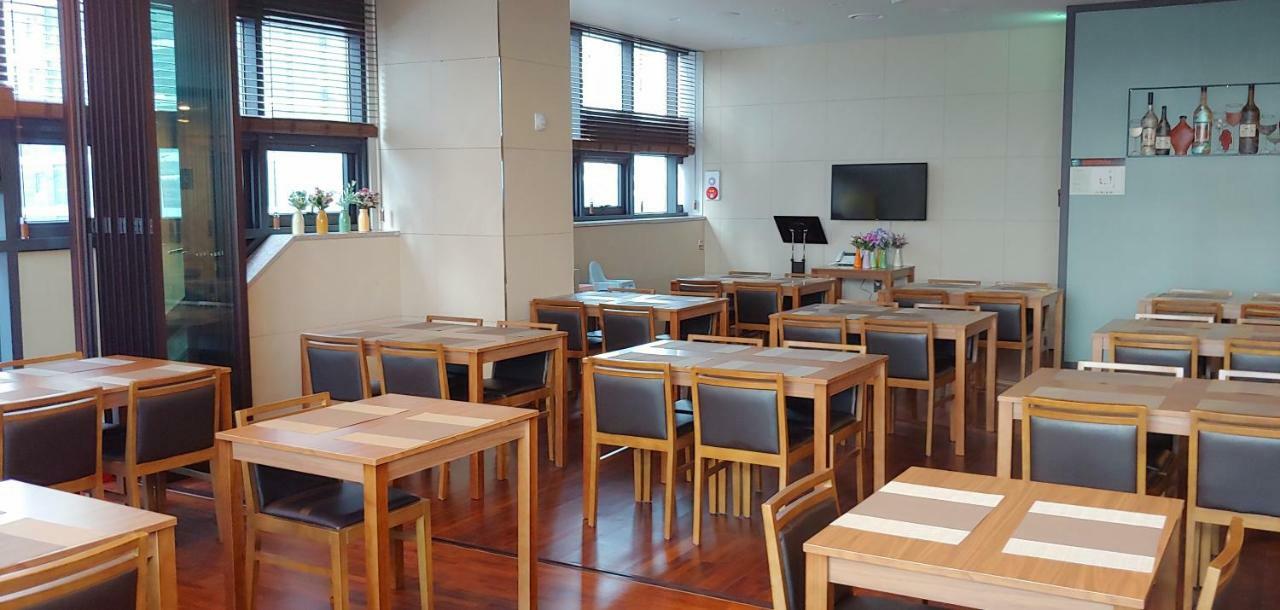 Western Bay Marina Hotel Pyeongtaek Esterno foto