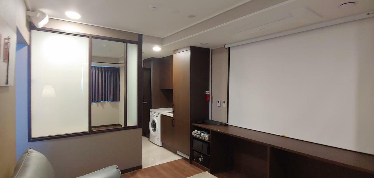 Western Bay Marina Hotel Pyeongtaek Esterno foto