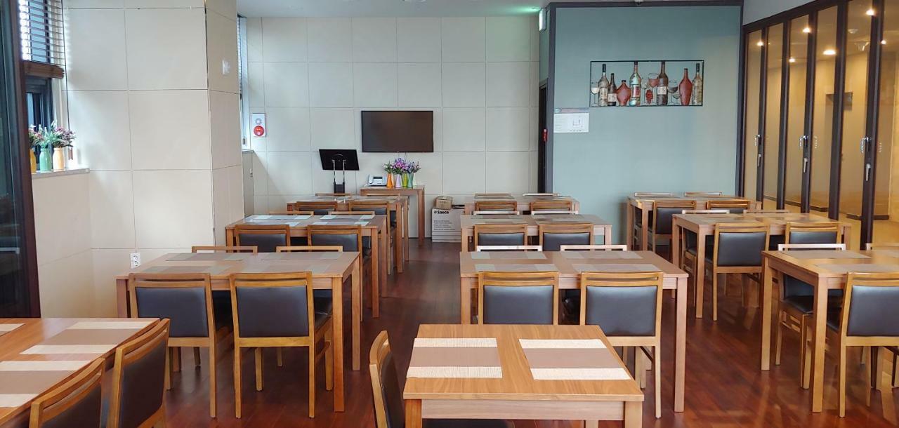Western Bay Marina Hotel Pyeongtaek Esterno foto